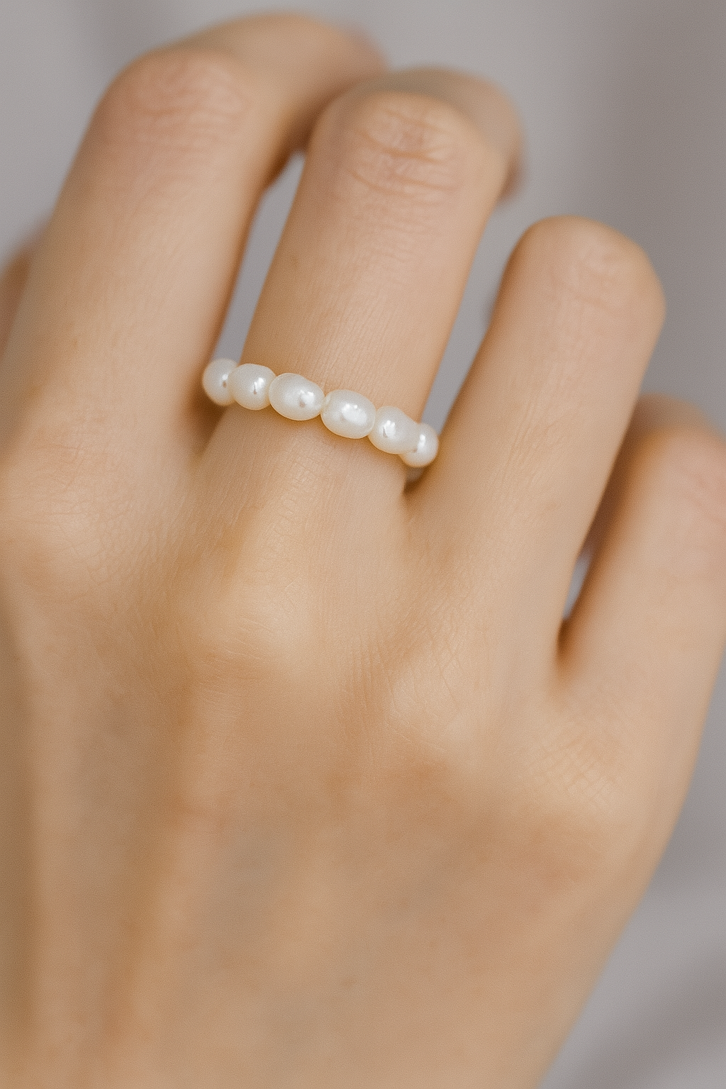 Stretch Pearl Ring