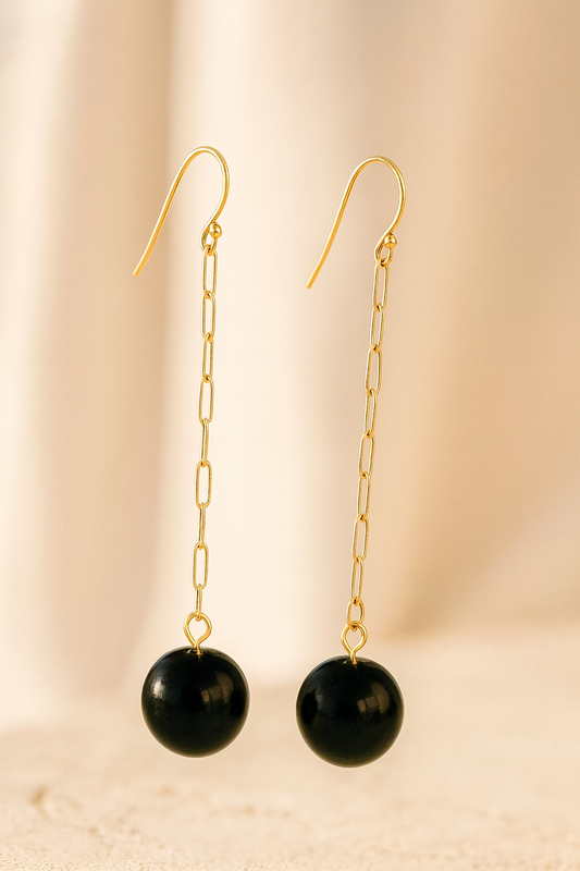 Chain and Pearl earring