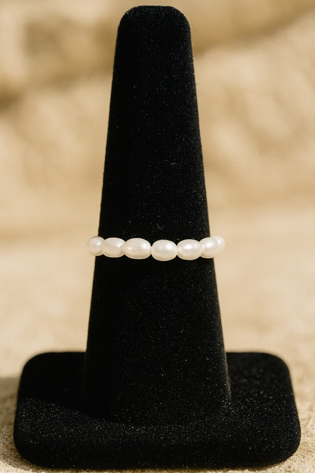 Stretch Pearl Ring