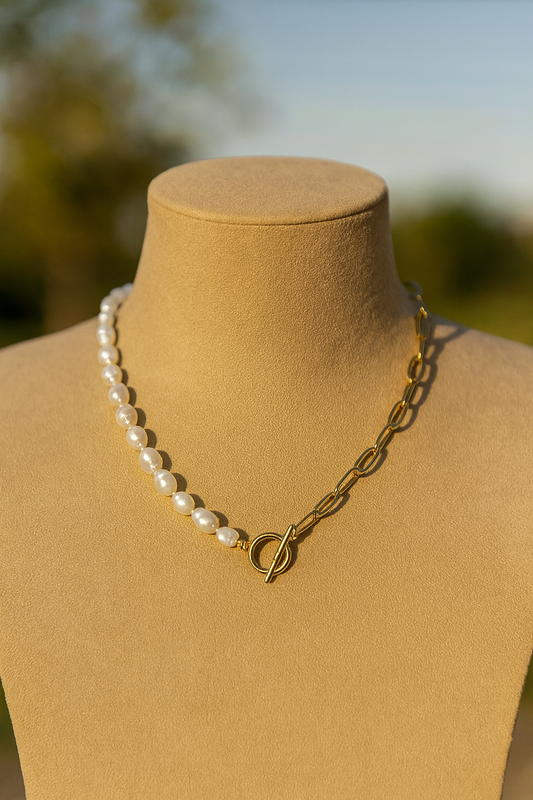 Pearl and Chain Necklace
